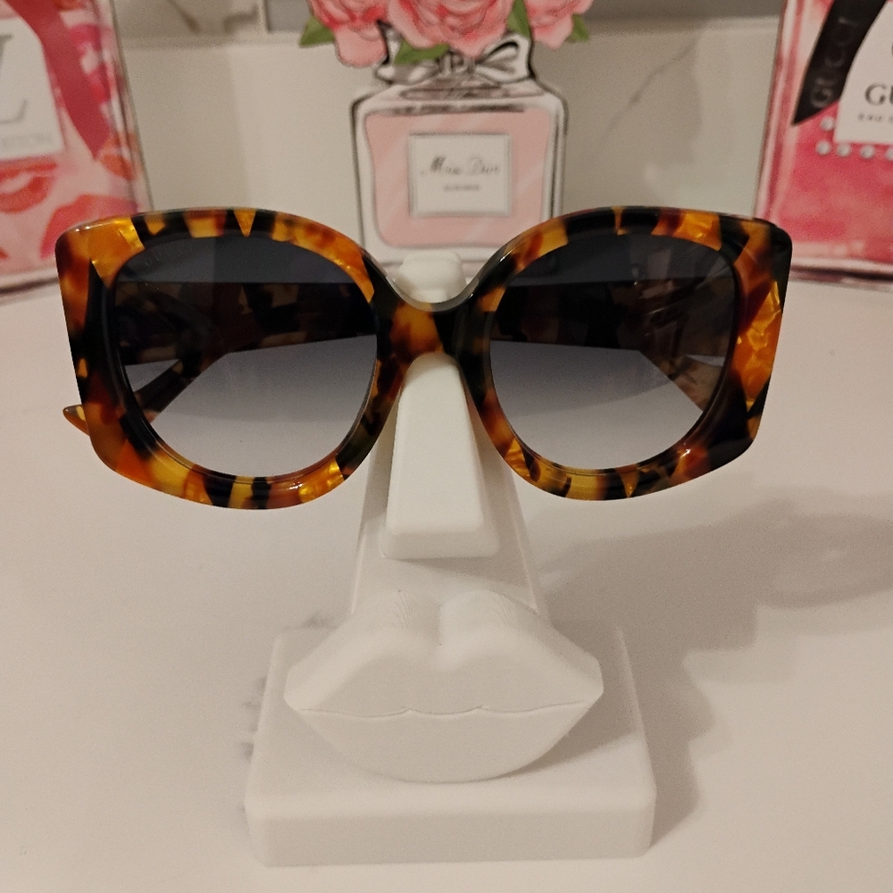 NEW Gucci Tortoise Shell Sunglasses